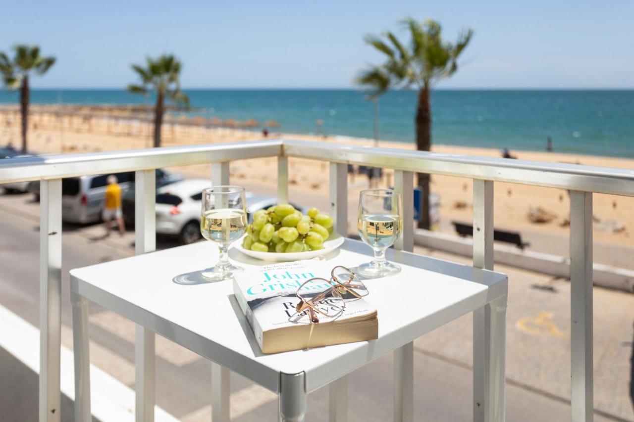 Centralgarve - Stunning Beach Front Studio - Astro Quarteira Exterior foto